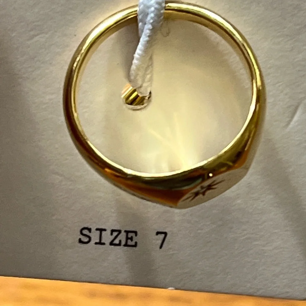 Madewell ring with starburst stone. Size 7 - Picture 3 of 4